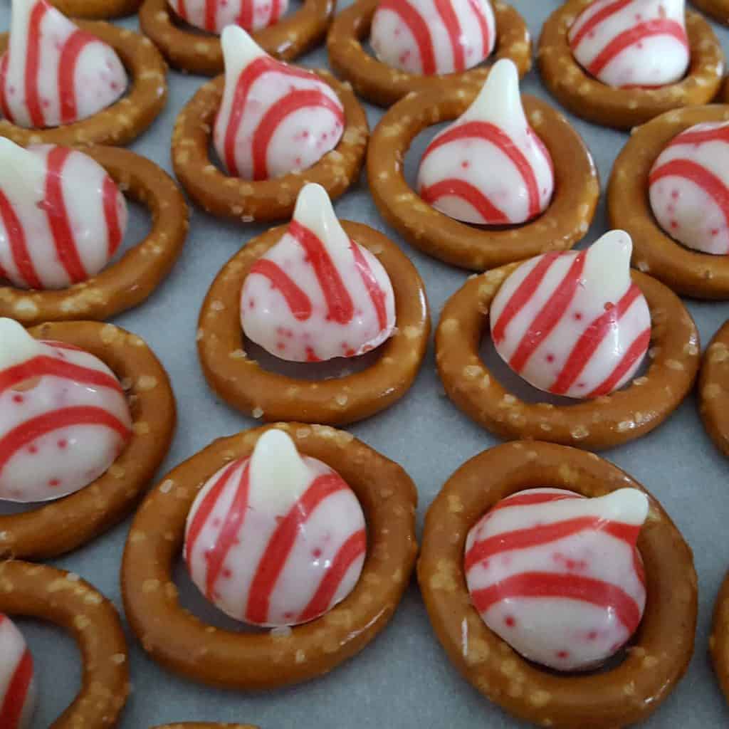 peppermint Kisses in pretzel rings